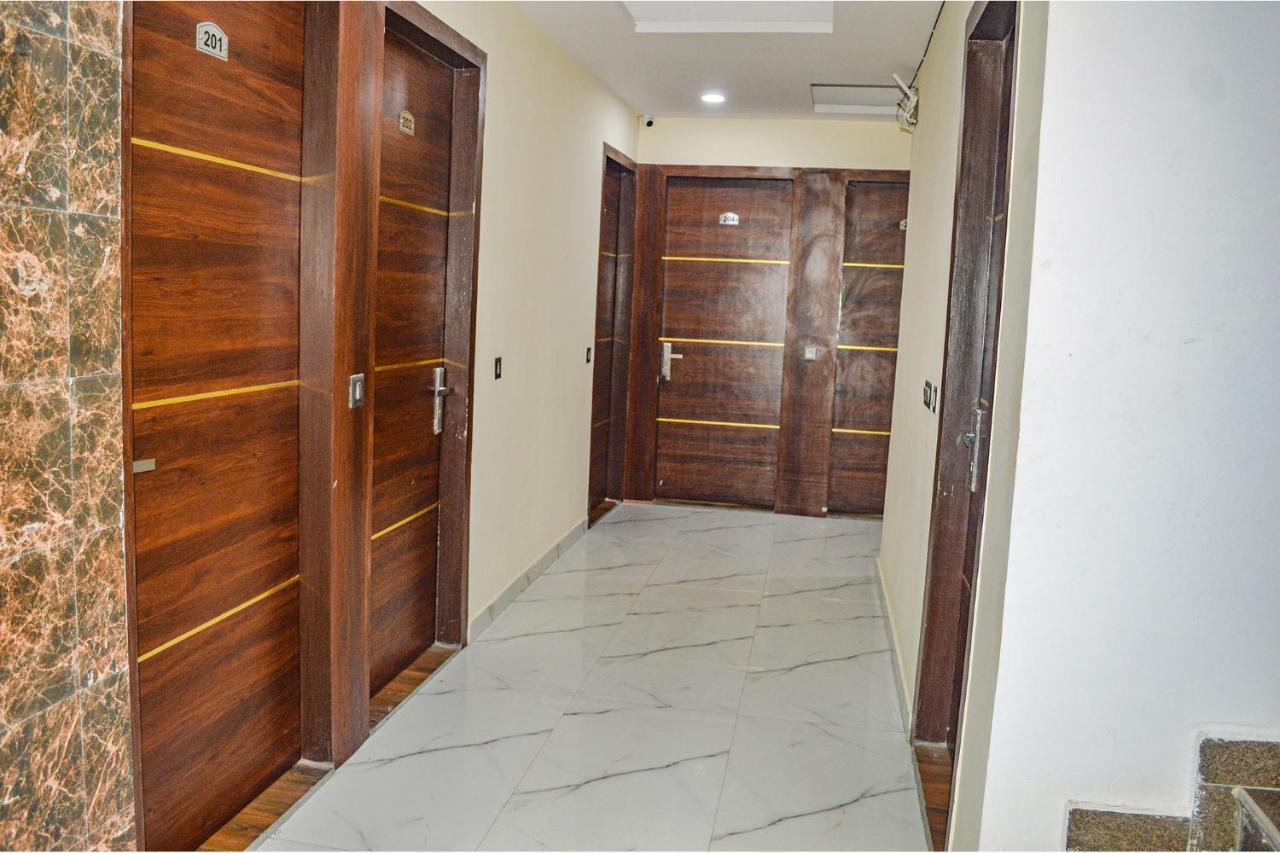 Fabhotel The Golf Inn Noida Exterior foto